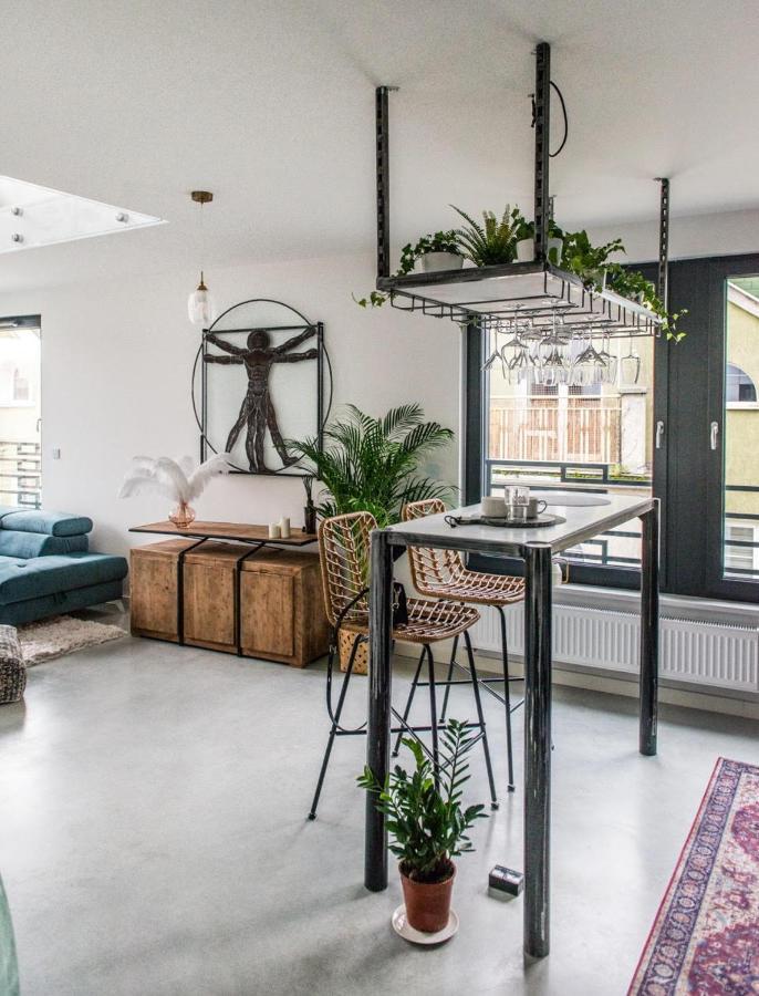 Hedo & Art Loft - Old Town Apartment พอซนาน ภายนอก รูปภาพ
