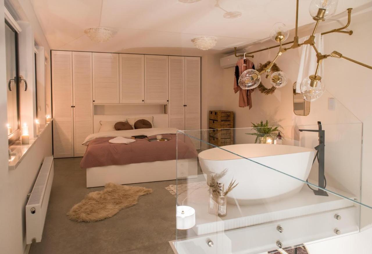 Hedo & Art Loft - Old Town Apartment พอซนาน ภายนอก รูปภาพ